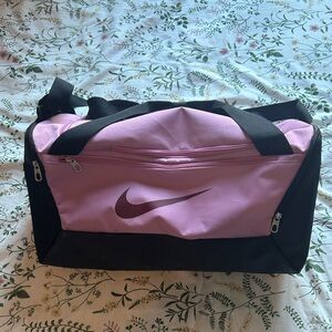 Pink Nike Brasilia 9.5 Duffle Bag